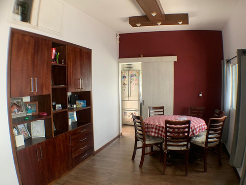Excelente Casa De 3 Dormitorios Y 2 Baños