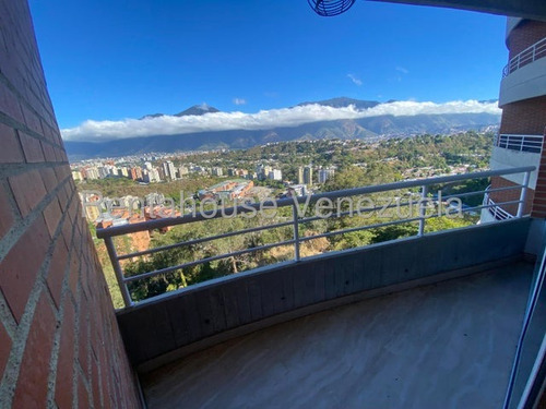 Acogedor Y Cómodo Apartamento En Alquiler. Urb. Lomas Del Sol.