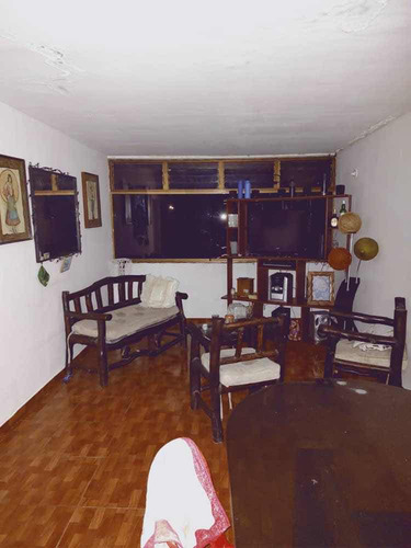 Amr Vende Apartamento Cómodo En La Castra