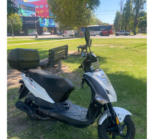 Moto Kymco Agility 125  Scotter