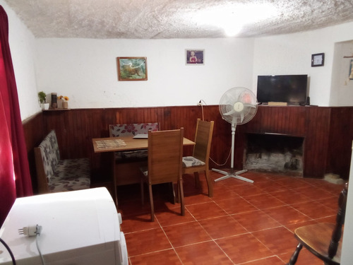 Casa En Dolores Oportunidad, Muy Buena Ubicación