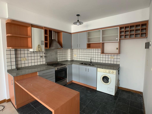 Imagen 5 de 18 de Oportunidad!!! Excelente 2 Ambientes Con Toilette Y Amenities - Belgrano