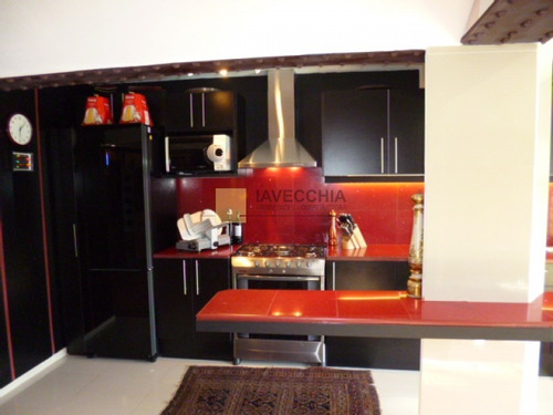 Imagen 2 de 30 de Hermosa Cabaña En Pinares, Con Piscina- Ref: 48242