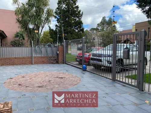 Imagen 4 de 30 de Acha Casa 5 Ambientes Colinas De Peralta Ramos Con Quincho Independiente Y Patio