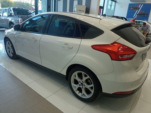 Imagen 4 de 15 de Ford Focus Se Plus 5p At 2017 Taraborelli Usados Entre Rios