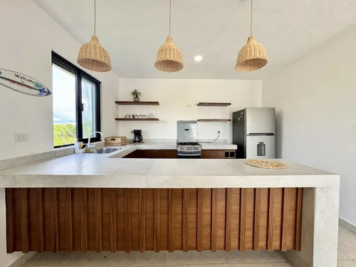 Casa En Venta Merida, Playa Chicxulub, 4ta Fila, Entrega Inmediata.