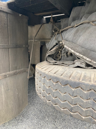 Mb 1113 Ano 1983 Carroceria 7,70m
