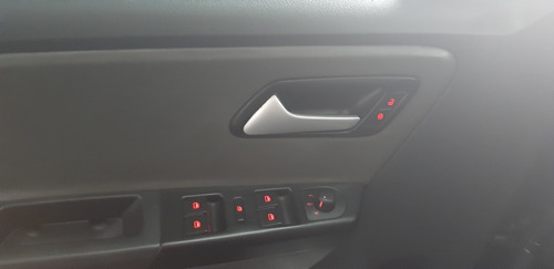 Volkswagen Fox 1.0 Vht Trend Total Flex 5p 2013