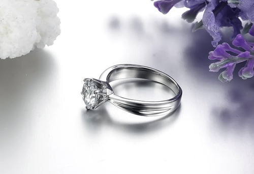 Imagen 2 de 5 de Anillo Solitario En Acero Con Zirconia - 919
