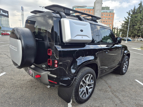 Land Rover Defender 90 Dynamic 2022