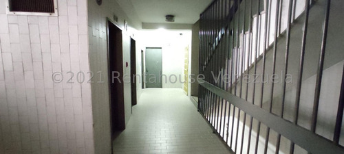 Imagen 8 de 10 de Edificio En Venta En La Candelaria. Mls #22-2732