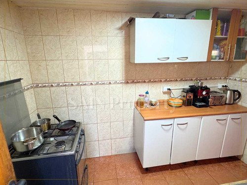 Propiedad De Gran Capacidad Para Negocio (97120)