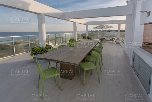 Espectacular Penthouse Duplex Mythos Ubicado En La Parada 31 Playa Brava.