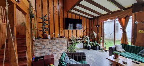 Dos Casas En Incluidas De 3 Y 4 Dormitorios ,dos Baños C/u