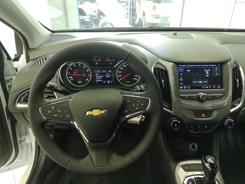 Imagen 9 de 17 de Chevrolet 5p 2022 Automático Lt 0km