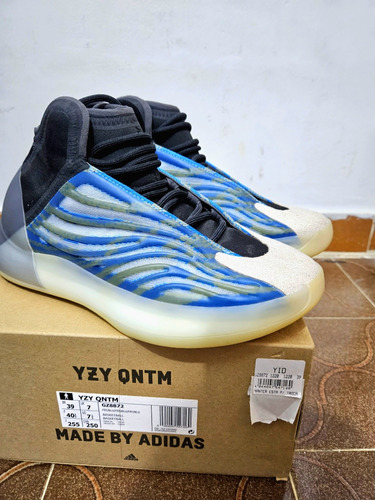 adidas Yeezy Qntm Frozen Blue N39