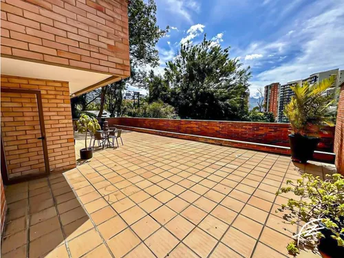 Apartamento En Venta En Los Balsos, Medellín