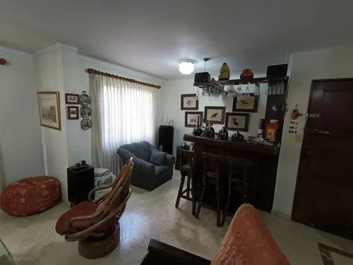 Apartamento En Venta En Conquistadores. Cod V12345