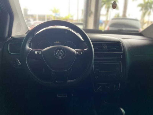 Imagem 8 de 11 de Volkswagen Novo Crossfox Sa 2015