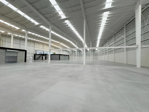 Se Renta Excelente Nave Industrial Y Logistica Nueva De 1770 M2 En Villas De Cuautitlan, Cuautitlan