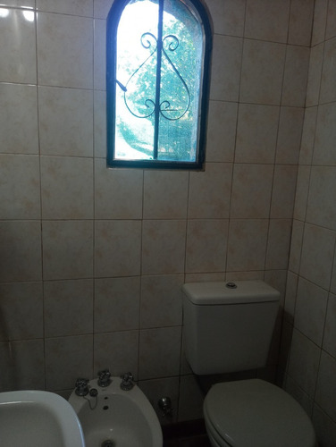 Imagen 11 de 14 de Venicolon !!!casa Amplia Para /5 Con Muchos Espacios Verdes