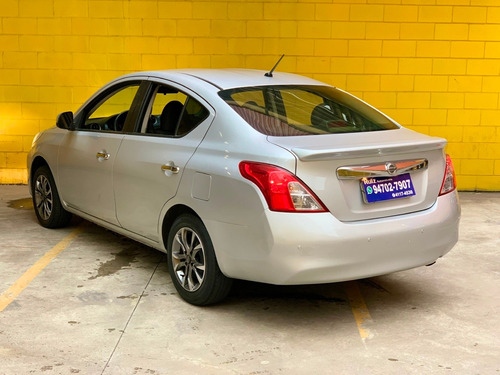 Nissan Versa Sl 1.6 Prata Impecável Metro Vila Prudente