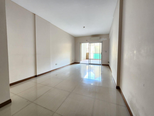 Venta. Departamento Monoambiente Con Balcón Terraza En Caballito.