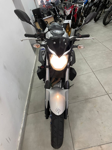 Imagem 5 de 8 de Yamaha Mt-03