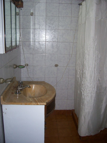 3 Deptos + Local + Casa En Espectacular Ubicacion!!!!