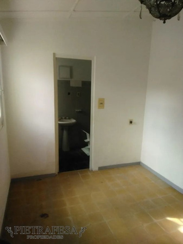 Imagen 11 de 15 de Apartamento En Venta- 2 Dormitorios 1 Baño Con Patio - Cochera - Av. Corrientes - Malvin Norte