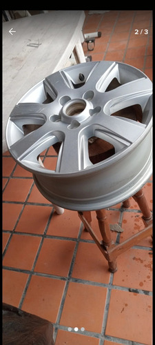 Rueda Amarok Gris