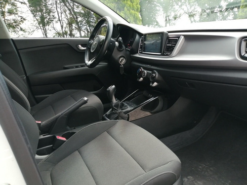 Kia Rio Zenit Mecanico