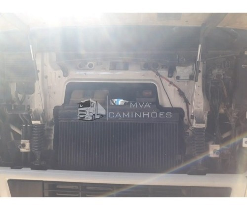 Imagem 7 de 11 de Caminhão Volvo Fh 440 6x2 Ano 2011