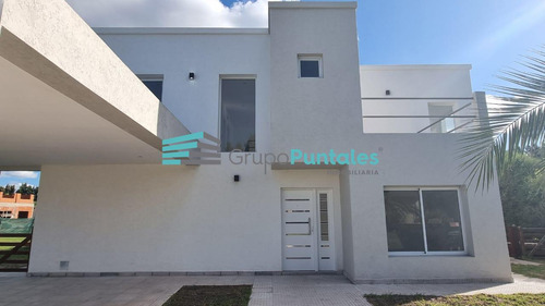 Casa En Malibu Canning Recien Refaccionada A Nuevo Apta Crédito Oportunidad