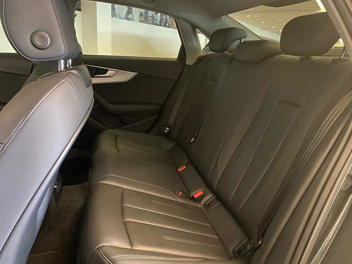 Audi A4 2019 2.0 Prestige Tfsi S-tronic 4p