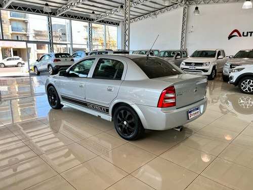 Imagen 10 de 17 de Chevrolet Astra 2.0 Gls