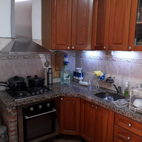 Se Vende Casa En Barros Blancos 2 Dorm. Cochera Parrillero