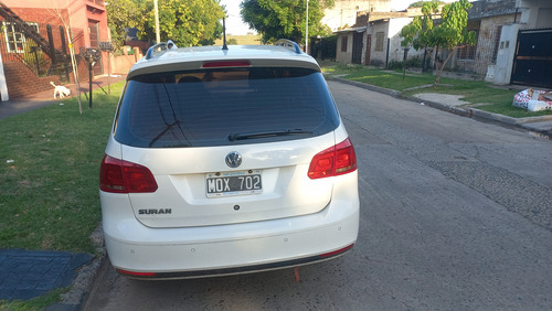 Volkswagen Suran 1.6 Highline 101cv