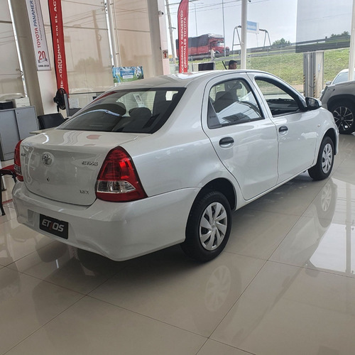 Imagen 7 de 15 de Toyota Etios 1.5 4p Xls Pack 4at 2023