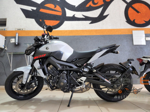 Imagem 4 de 15 de Yamaha Mt-09 Cinza 2021