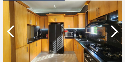 En Don Honorio A Un Min Carrefour Vendo 4to Piso Con 2 Parq