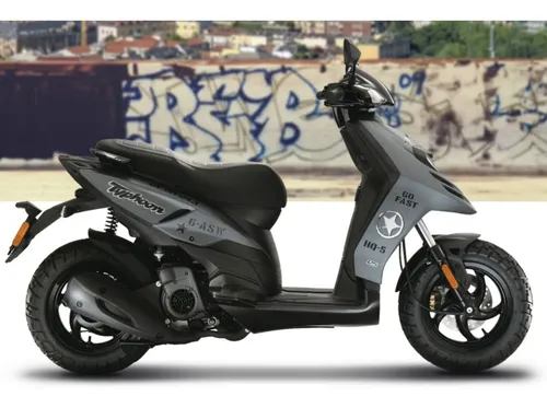 Bujia Ngk Piaggio Typhoon 50cc Nueva Original Japon