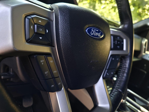 Ford F-150 5.0 Double Cab Lariat Sport 4WD