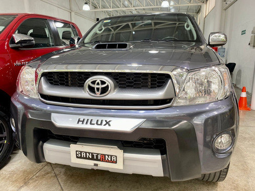 Imagen 2 de 19 de Toyota Hilux (l05) 3.0 C/d 4x4 Tdi Srv 163cv