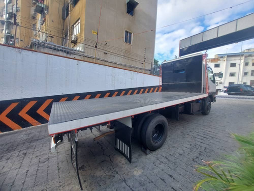 Imagen 6 de 12 de Mitsubishi Canter