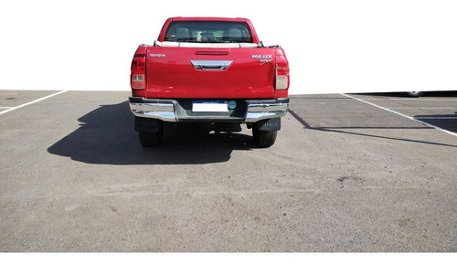 Imagen 8 de 12 de Toyota Hilux 4x4 Dc Srx 2.8 Tdi 6 At
