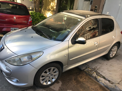 Peugeot 207 1.4 Hdi Xt Premium