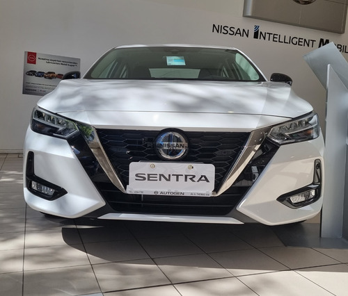 Imagen 2 de 25 de Nissan Sentra Sr Automático Cvt 2.0 Cesar