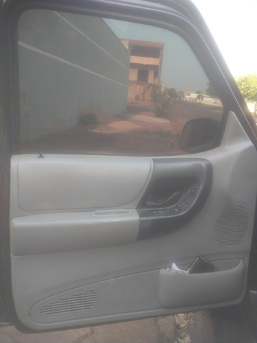 Ford Ranger 2.5 Xlt Cab. Simple 4X4 2P