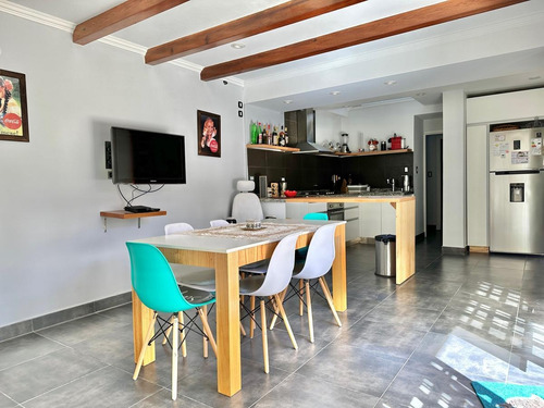 Imagen 21 de 30 de Sensacional Casa Hecha A Nuevo En El Exclusivo Sector De Av. Libertador Al Rio, En Martinez.